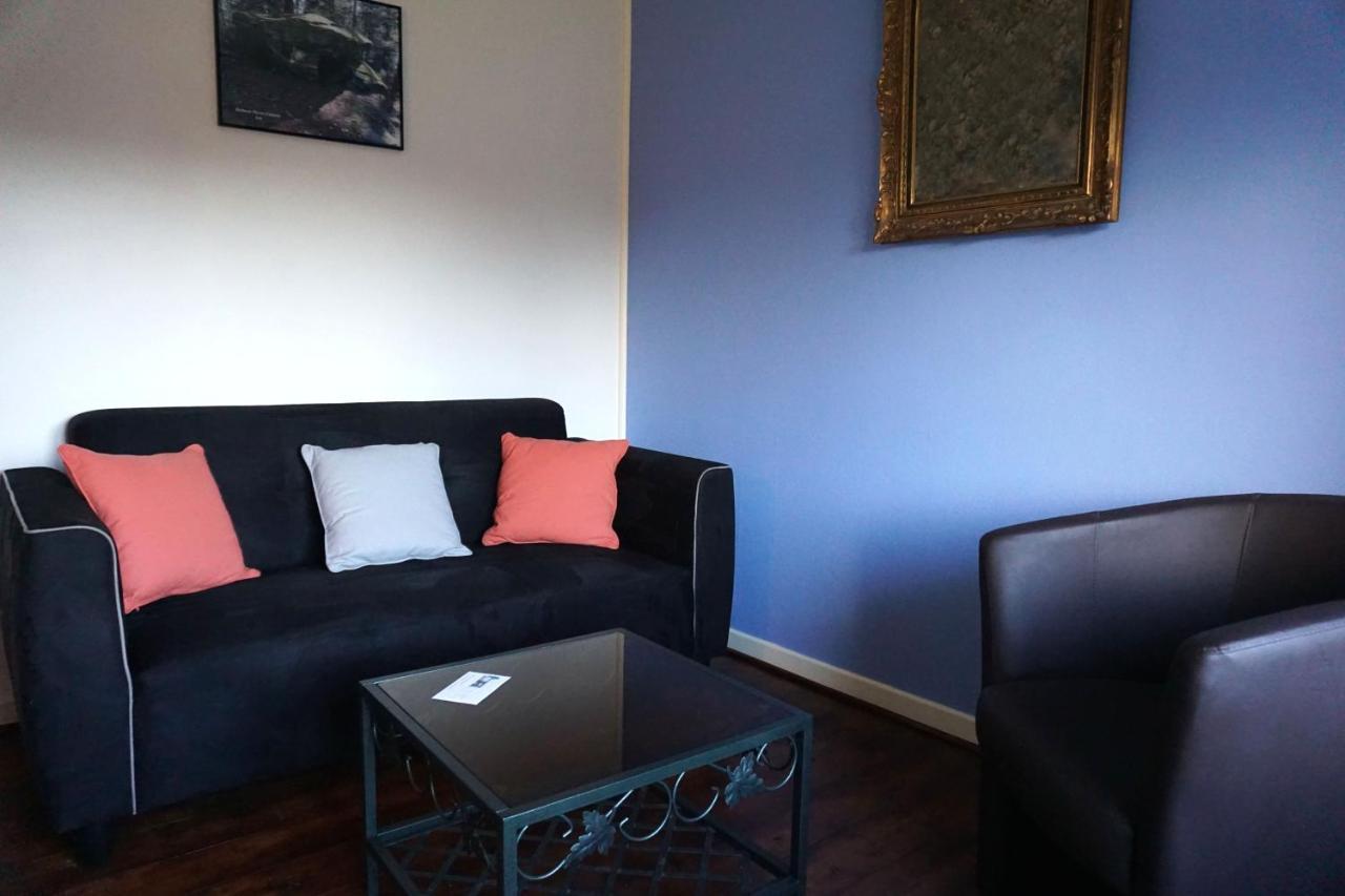Job Les Neuf Bouleaux B&B 외부 사진