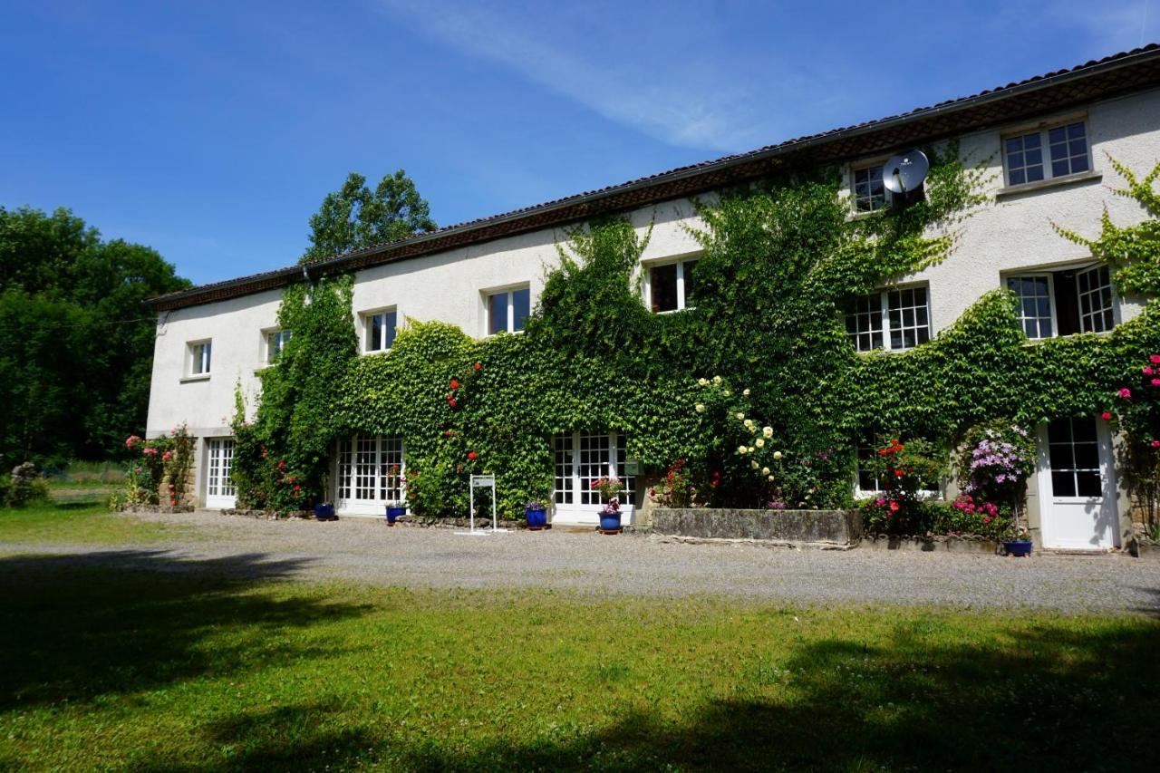 Job Les Neuf Bouleaux B&B 외부 사진